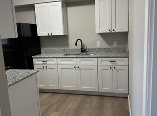 720 W Kenedy Ave #4, Kingsville, TX 78363