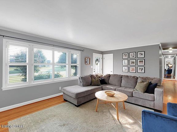 4th image of 6022 Dutchmans Ln