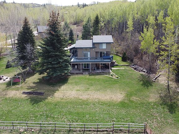 4th image of 1534 Aspen Hollow Rd