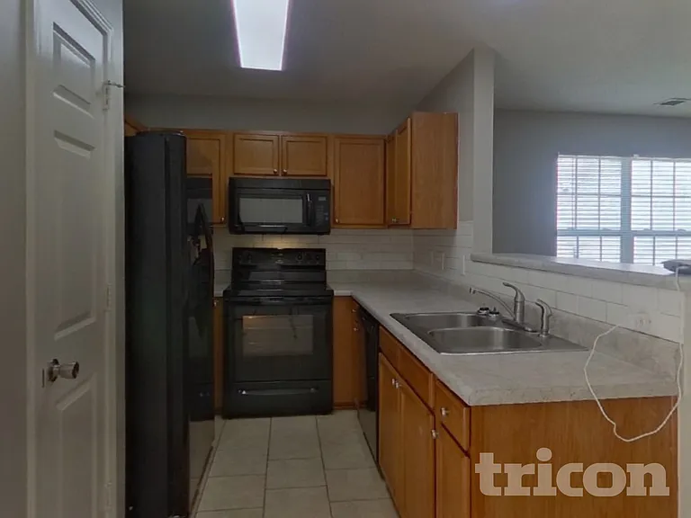 6417 Sunman Rd — Photo 5