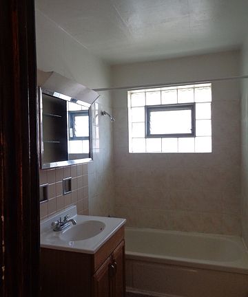 5th image of 8141 S Ingleside Ave APT 3E