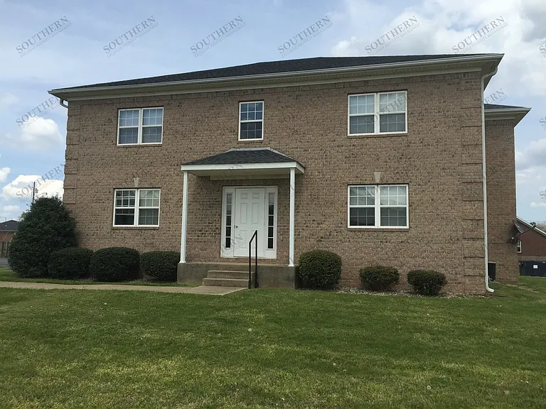 3921 Banyan Ct — Photo 2