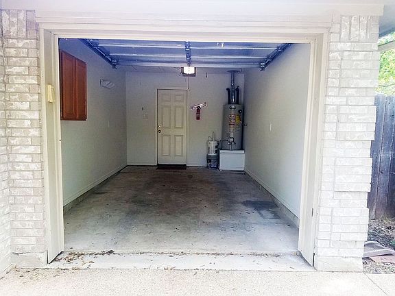 Single car garage