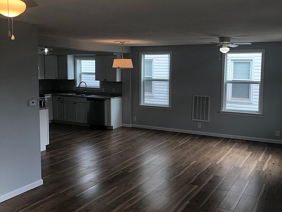 2nd image of 5210 Kentucky St