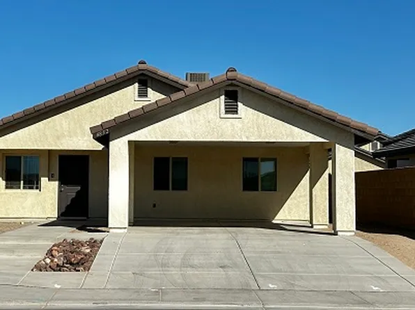 4832 E Hoyos St, San Luis, AZ