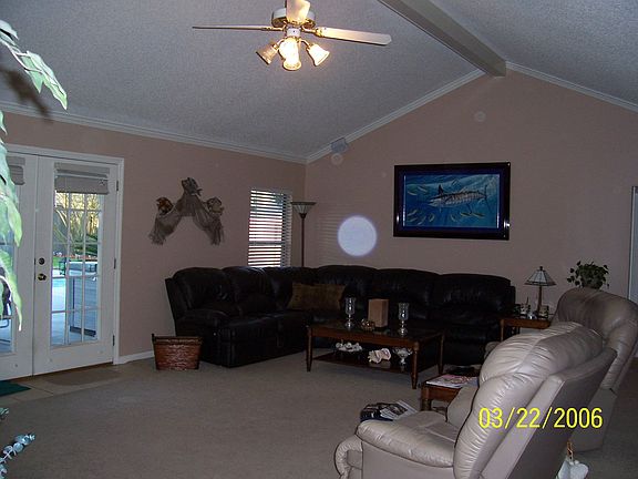 4th image of 9856 Cresswell Ln N