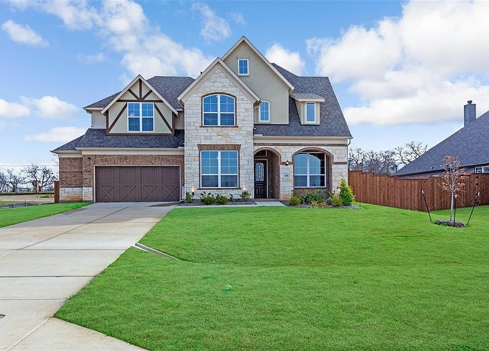 1st image of 104 Colt Ln