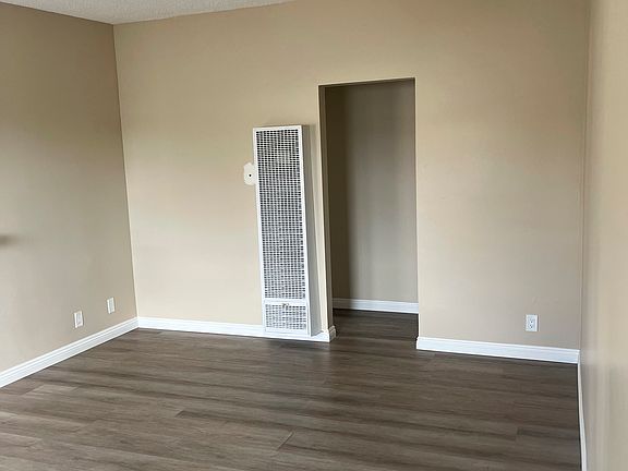 4th image of 309 E Colorado Blvd #D