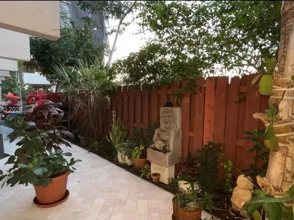 633 NE 2nd Ave APT 5, Fort Lauderdale, FL 33304