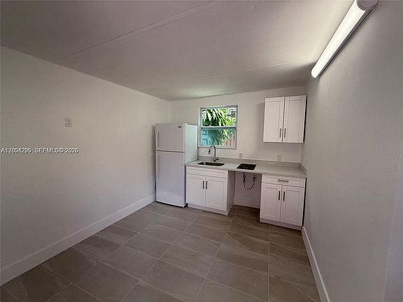 2nd image of 6765 SW 34th St