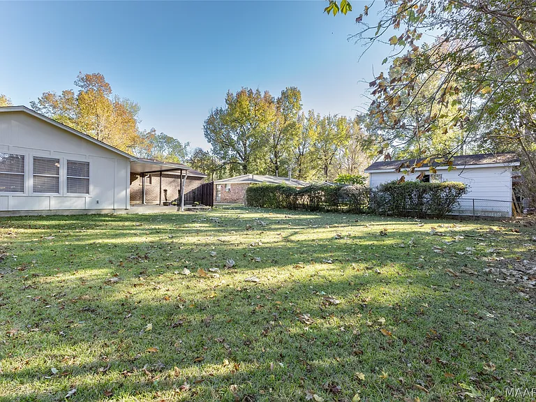 617 Wisteria Rd — Photo 42