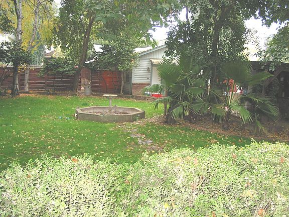 4th image of 223 W 1st Ave