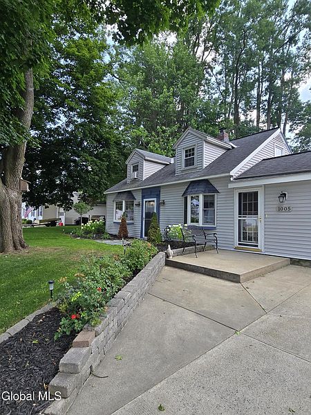 3rd image of 1005 Argo Boulevard