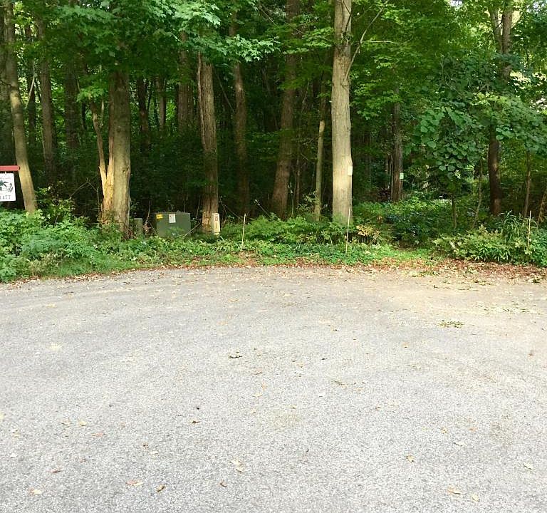 1st image of 5 Lake Breeze Dr