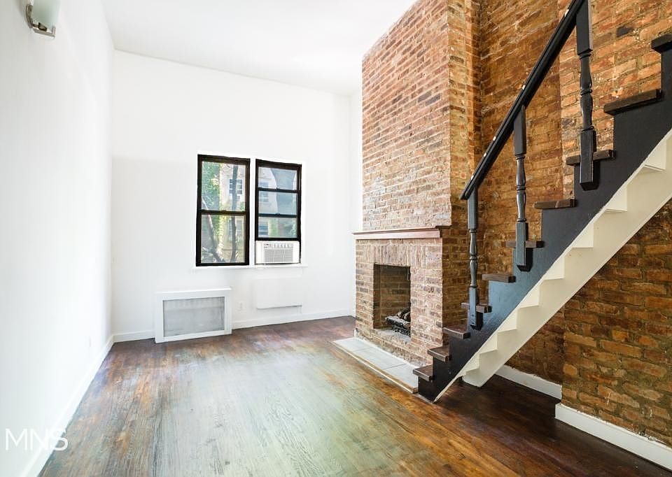 1st image of 307 W 29th St APT 1C