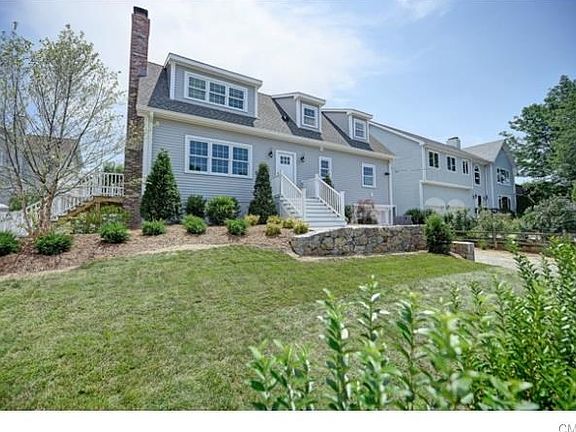 3rd image of 12 Sylvester Ct