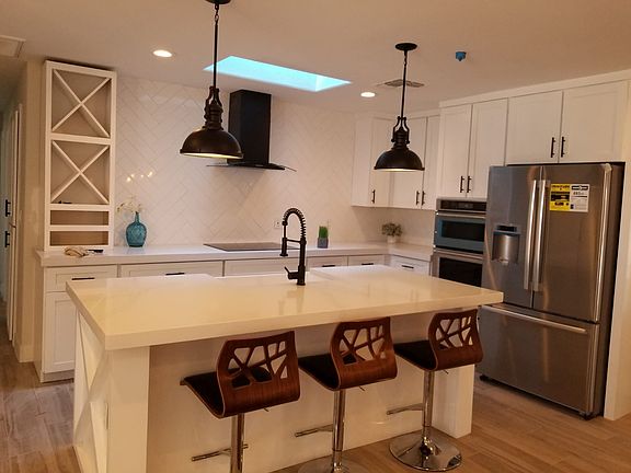 3rd image of 8402 E Cambridge Ave