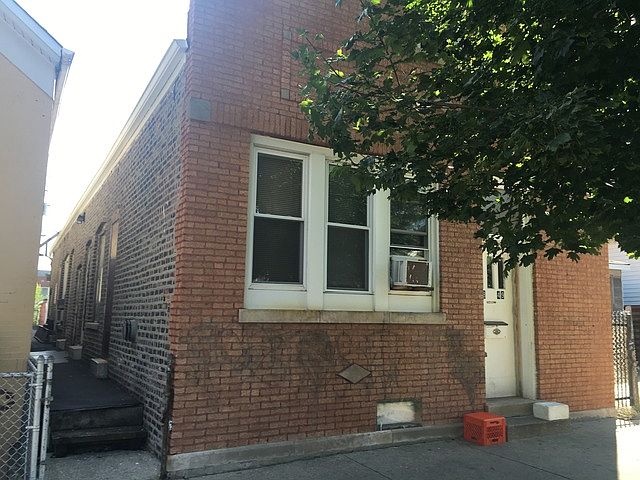 2nd image of 2849 W 25th Pl
