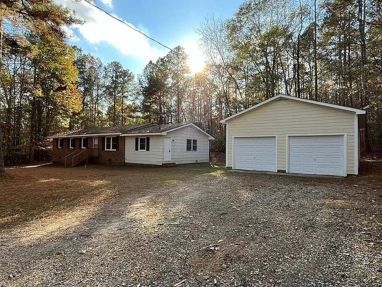 13009 Creedmoor Rd — Photo 2