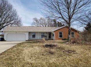 311 W South St, Cambridge, IL 61238