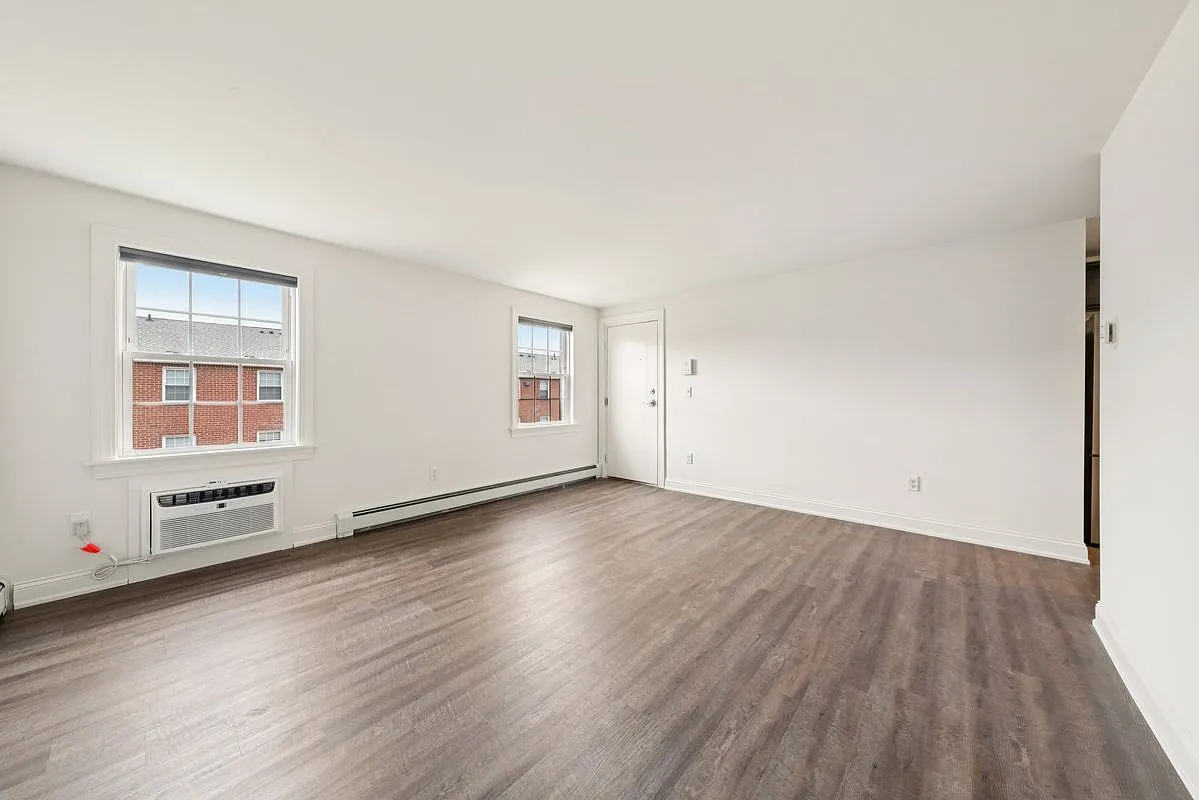 1 bed, 1.0 bath, 560 sqft, $1,465 — Photo 3
