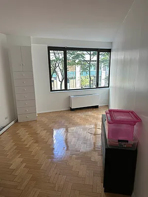 Rented by Aliya Global Realty Inc. | media 10