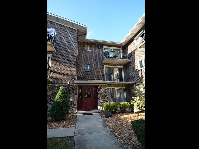 1st image of 9008 W 140th St APT 1B