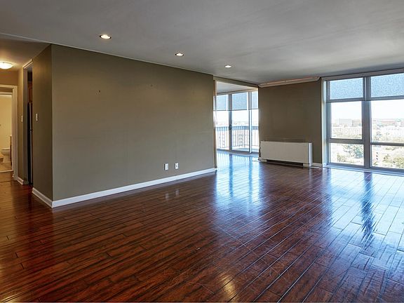 2nd image of 3600 Conshohocken Ave APT 2109
