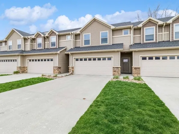 2703 Bobcat Dr, Ames, IA 50014