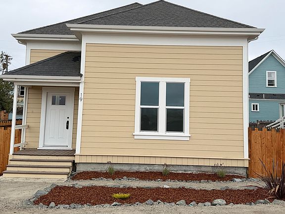 3rd image of 19 Bay View Ave