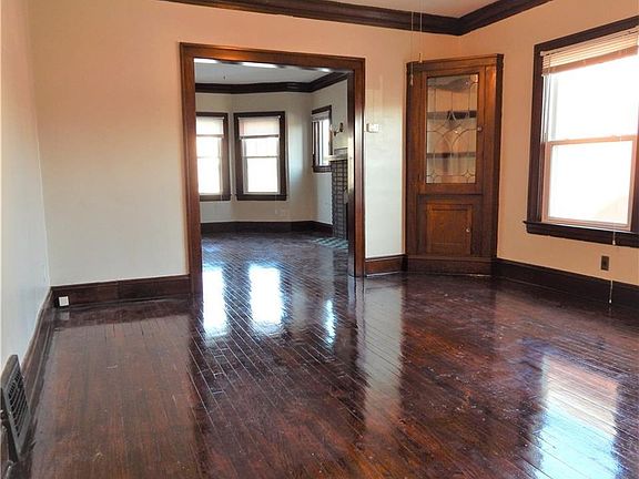 2nd image of 3438 Washington Blvd #1