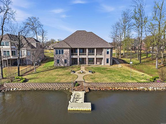 4th image of 5918 Riviera Dr