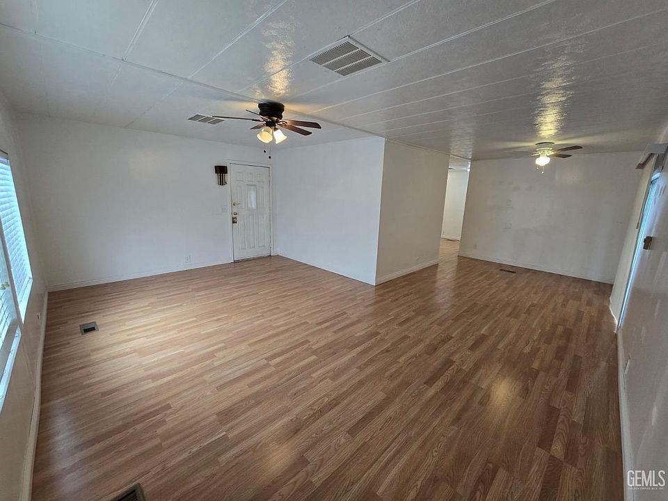 2nd image of 17 Torrey Pine Ln