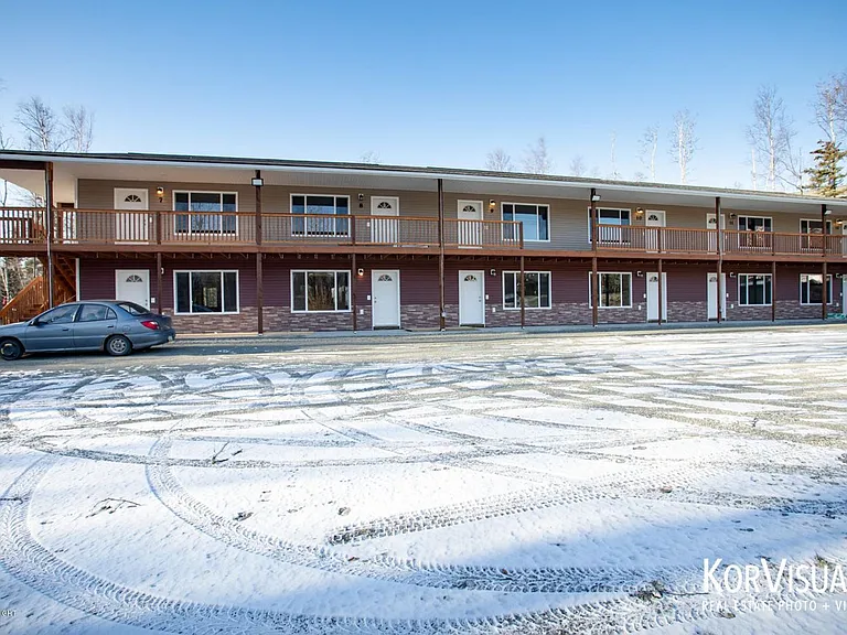 900 N Church Rd — Photo 1