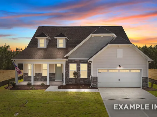 44 Fellow Dr, Lillington, NC 27546