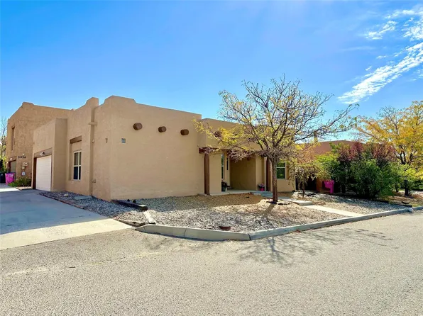 5960 Sierra Nevada, Santa Fe, NM 87507