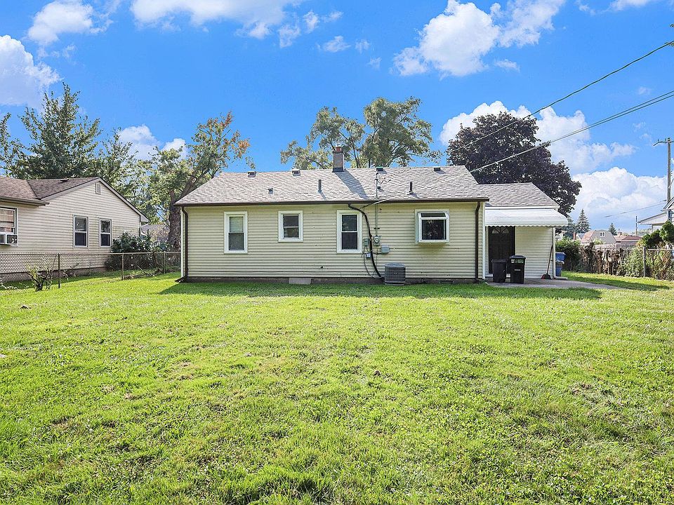 24898 Campbell Ave, photo 19
