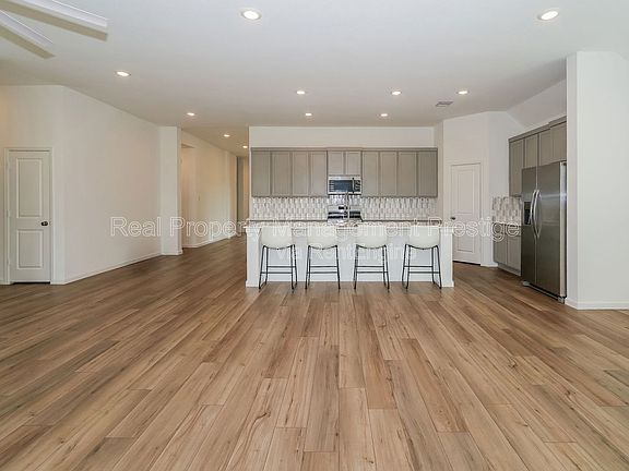 5th image of 2513 Seneca Lake Dr