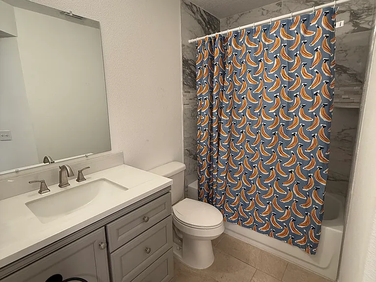 2254 Grenwich Ave #2254 — Photo 19