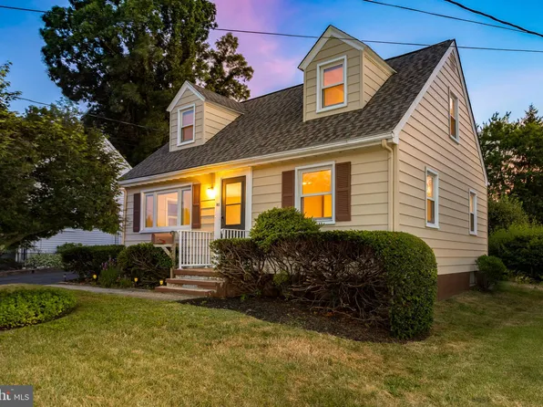 183 Regina Ave, Hamilton, NJ 08619