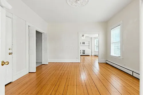 547 Broadway #1B Photo 1