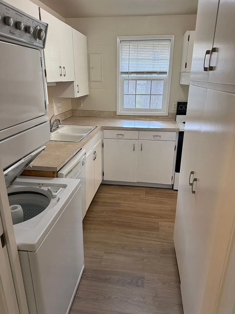 MenloDriveDuplexes08 — Photo 4