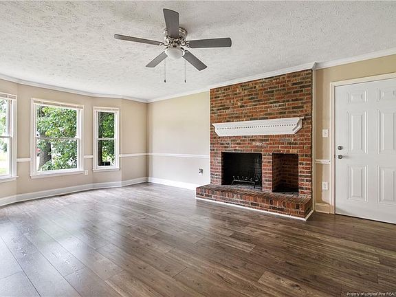 3rd image of 767 Magellan Dr