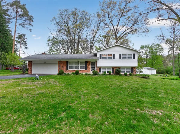 4721 Pin Oak Trl, Jackson, MI 49201