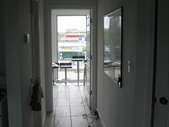5th image of 4001 Hylan Blvd #A