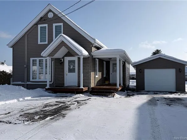 15 Ringuette Rd, Sainte Anne De Madawaska, NB E7E 1E6