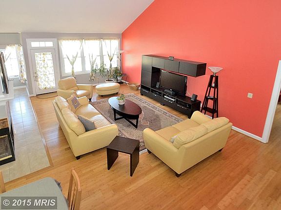 2nd image of 43984 Bruceton Mills Cir