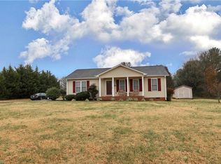 110 Garwood Ave, Boonville, NC 27011