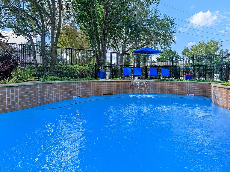 Residence at Westchase — Photo 34