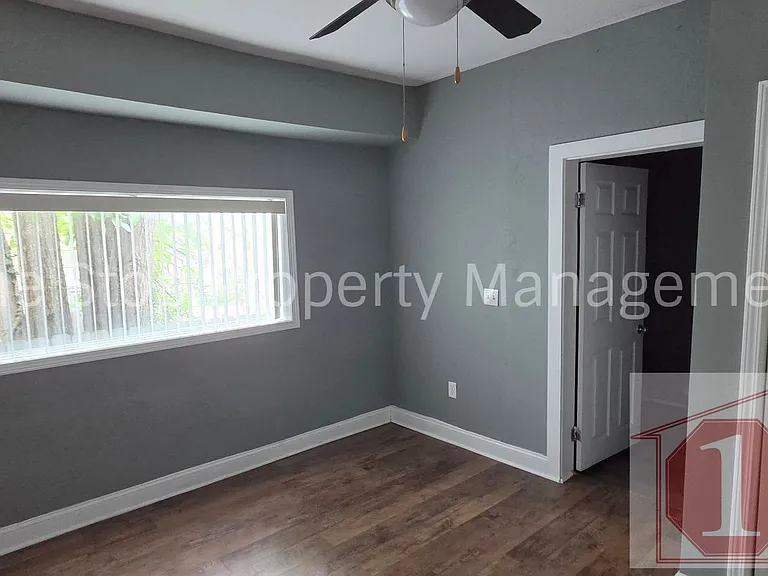 5441 E 27th St — Photo 18
